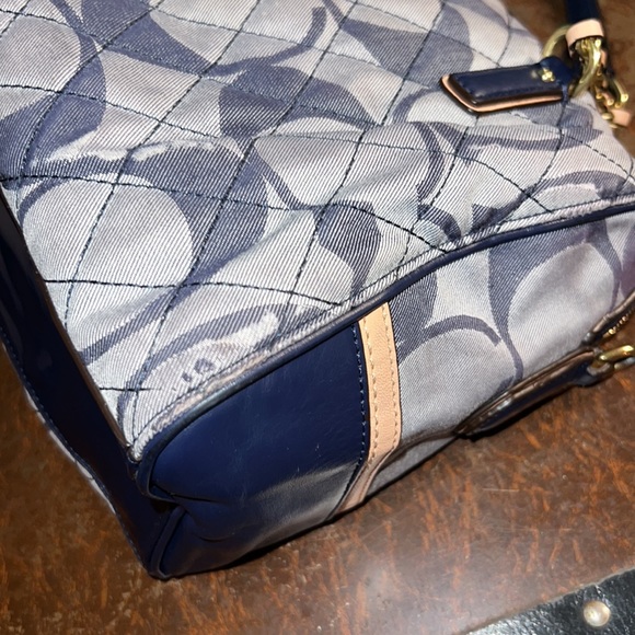 EUC Vintage Coach Quilted Denim Handbag - Picture 12 of 13